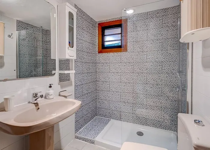 Compostella - 2 Bedroom Апартаменты Арона