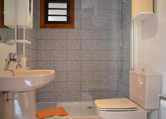 Апартаменты Compostella - 2 Bedroom Арона